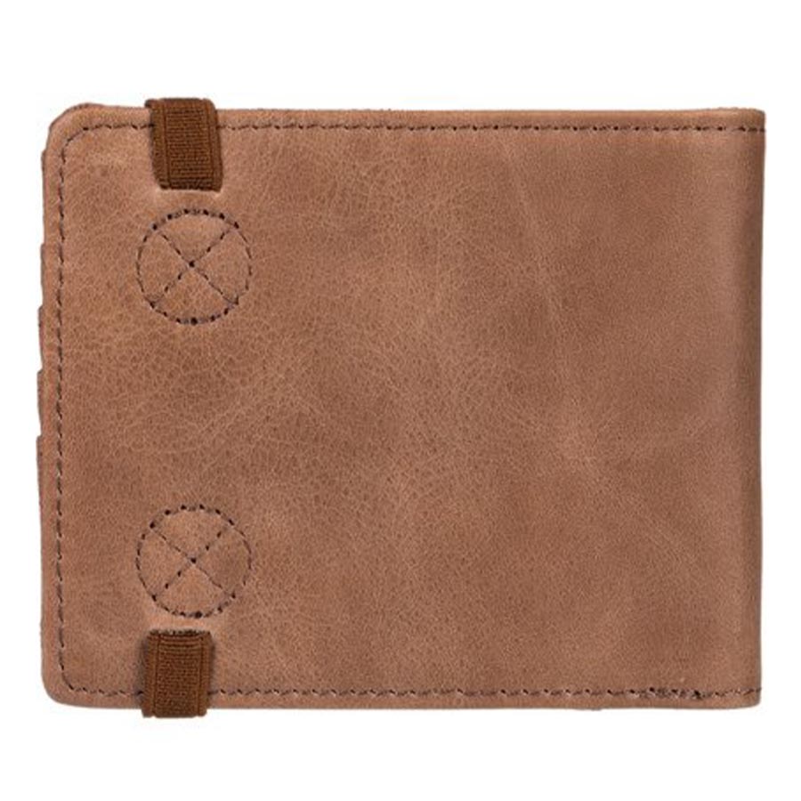 Element Endure L II pénztárca barna színben. Prémium bőrből készült pénztárca több rekeszzel és stílusos záródással.