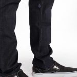 Volcom Solver Farmer nadrág - Stílusos és kényelmes Slim Fit Straight farmer nadrág.