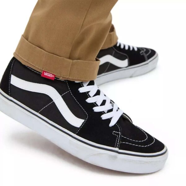 Vans Authentic Chino Slim Dirt - Kényelmes, divatos chino nadrág különféle színekben.