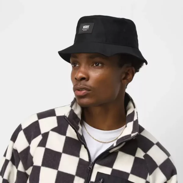 Vans Patch Bucket Hat – 100% pamutból készült, strapabíró és kényelmes kalap szövött Vans logóval.