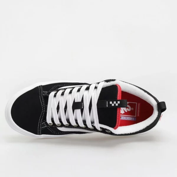 Vans Skate Old Skool 36+ fekete színű gördeszkás cipő – ikonikus stílus modern frissítésekkel.
