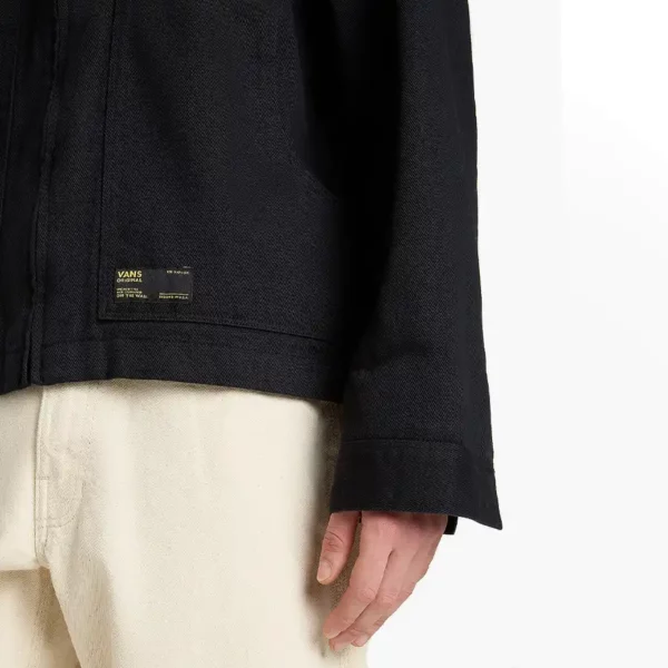 Mcavoy Zip Station Jacket – közepes súlyú pamut twill kabát, cipzáros és patentos záródással, praktikus zsebekkel.