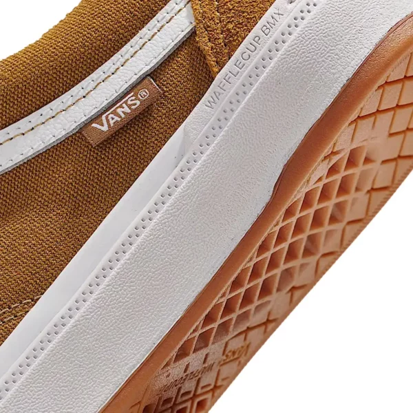 Vans BMX Old Skool cipő barna színben – strapabíró Wafflecup BMX talpkialakítás és DURACAP™ megerősítés a maximális teljesítményért.