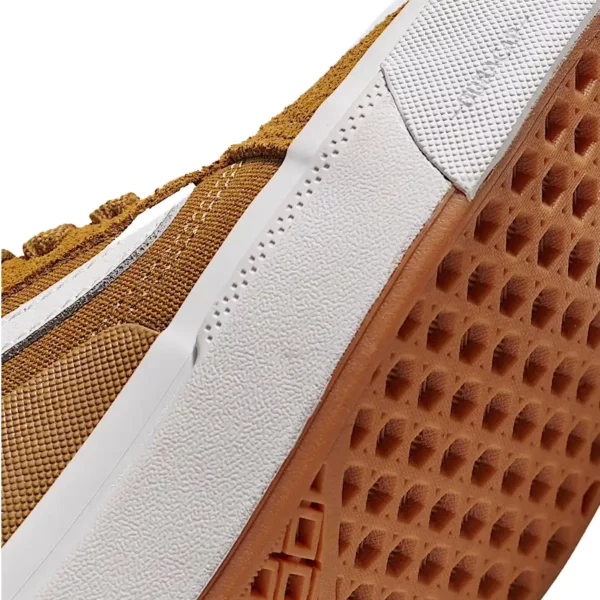 Vans BMX Old Skool cipő barna színben – strapabíró Wafflecup BMX talpkialakítás és DURACAP™ megerősítés a maximális teljesítményért.