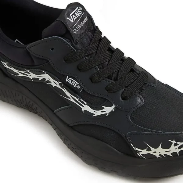 Vans Mte Ultrarange Neo Vr3 cipő reflective matte black silver mirror - fekete cipő ezüst színű töviskoszorú mintával.