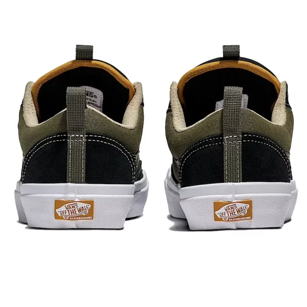 Vans Skate Old Skool 36+ fekete és zöld színű gördeszkás cipő – ikonikus stílus modern frissítésekkel.