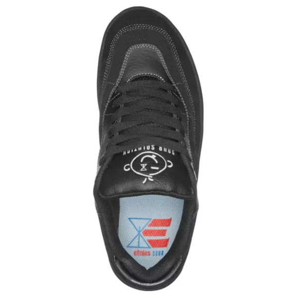 Etnies x Sour Snake fekete gördeszkás cipő retró stílusban, cupsole talppal