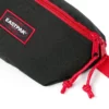 Eastpak Springer övtáska mindennapos fekete, piros színben -Klasszikus design, strapabíró anyag mindennapi használatra ideális.