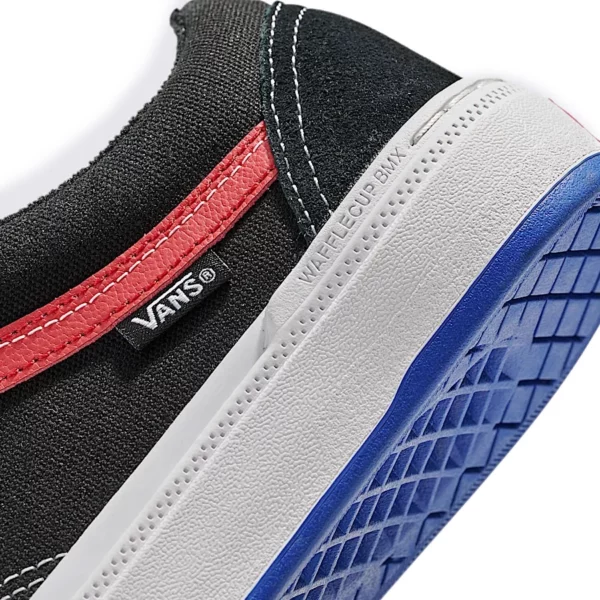 Vans BMX Old Skool cipő fekete színben – strapabíró Wafflecup BMX talpkialakítás és DURACAP™ megerősítés a maximális teljesítményért.