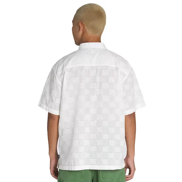 Vans Wayside Eyelet rövid ujjú ing fehér színben, tónusos lyukacsos mintázattal és nyitott mellzsebbel
