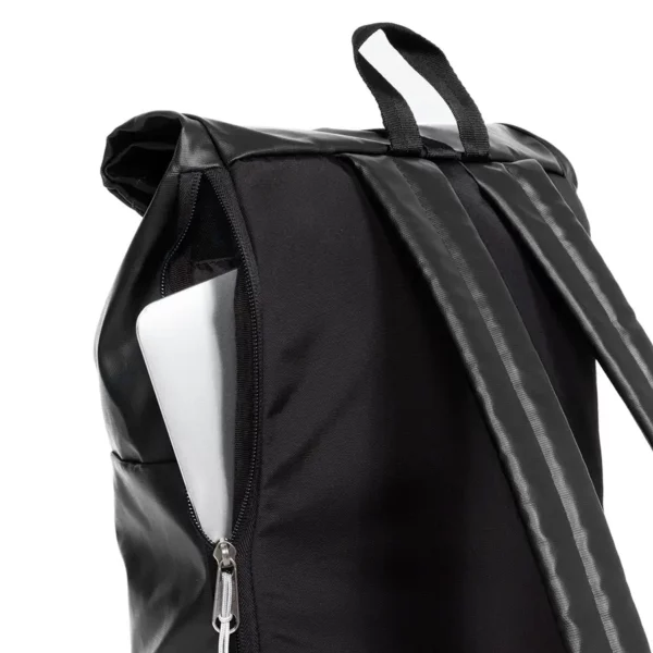 Eastpak Up Roll fekete hátizsák roll-top zárással és oldalsó palacktartóval