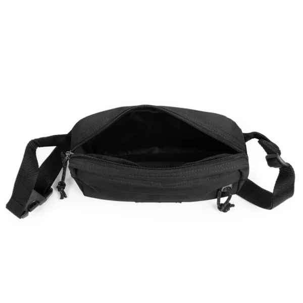 Modern design, strapabíró anyag - Az Eastpak Bouncer övtáska mindennapos használatra ideális. Fekete színben.