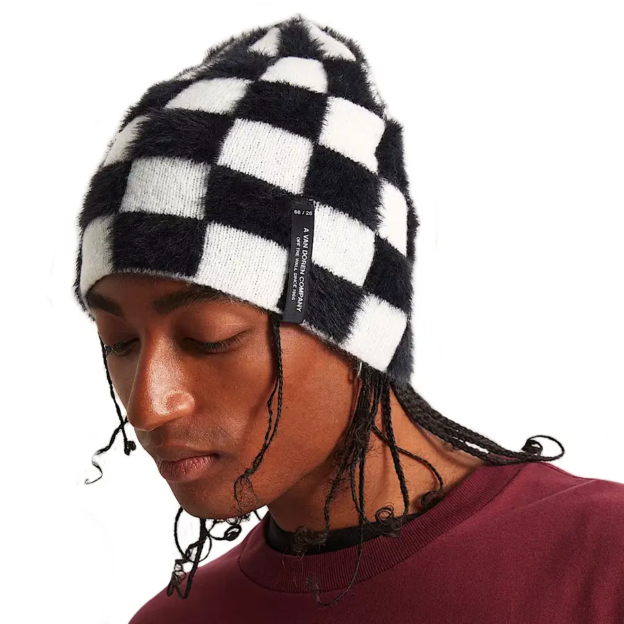 Vans Plaimor téli sapka black white színben, fekete fehér kockás mintával és szövött Vans logóval