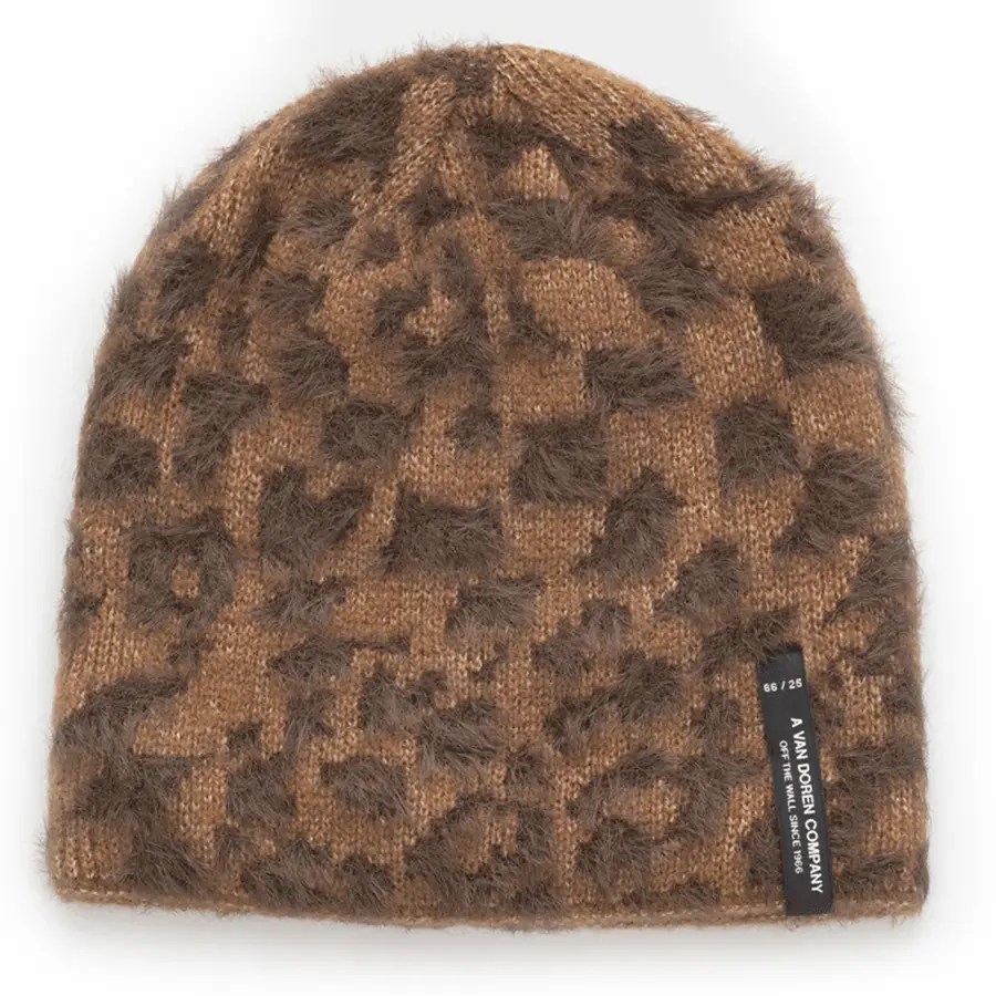 Vans Plaimor téli sapka Dachsund Brown színben, jacquard mintával és szövött Vans logóval